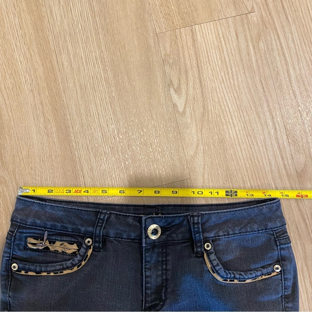 Cache leopard/cheetah print low rise jeans size 2 - Picture 3 of 7